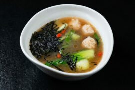 Суп с фрикадельками из курицы